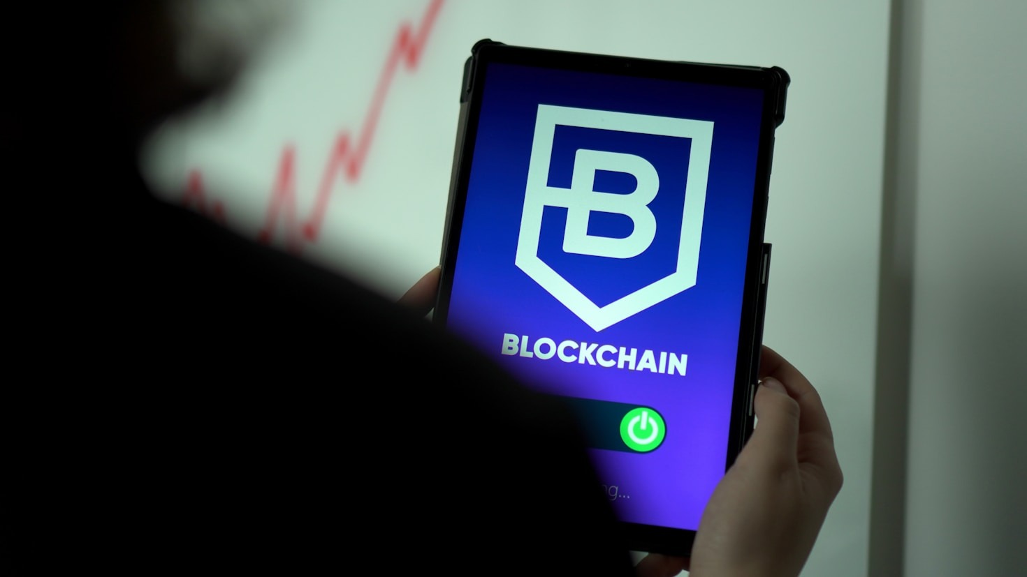 Navigating the Cryptocurrency Landscape Safely